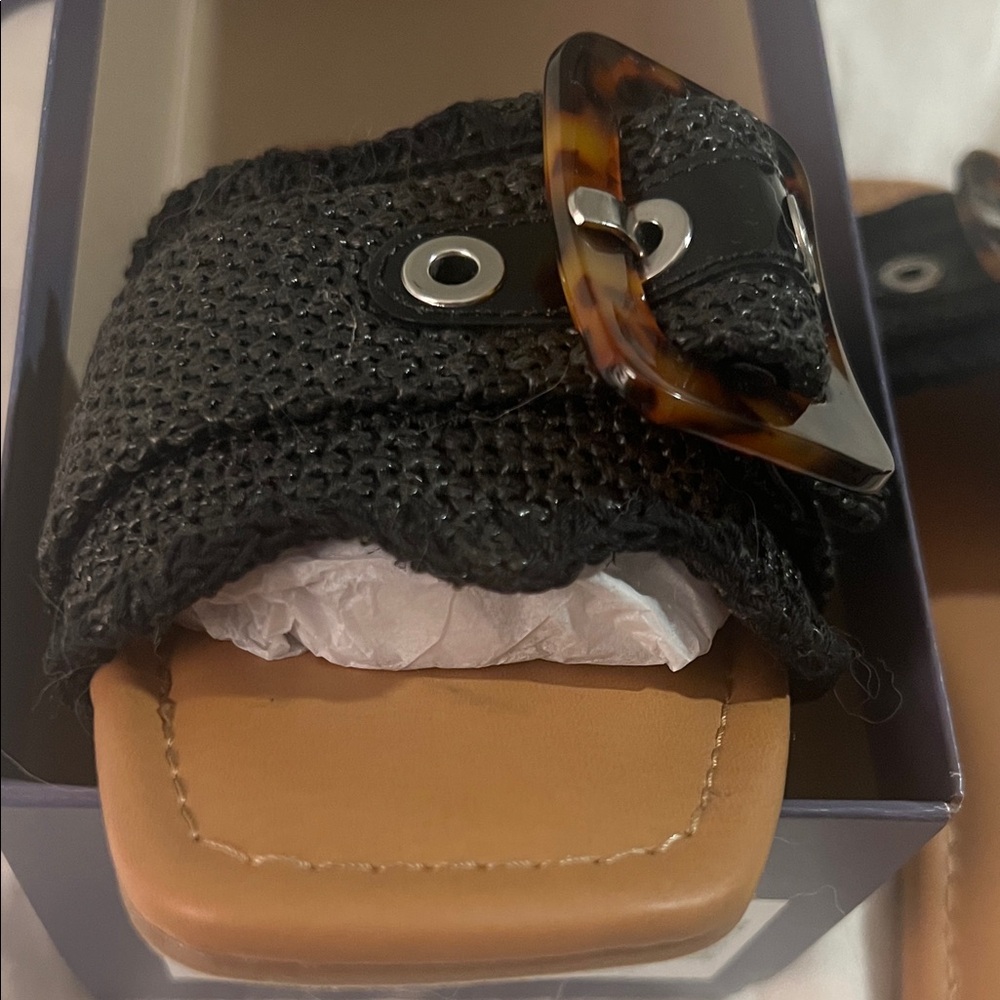 Universal Thread Black and Tan Buckle Sandals